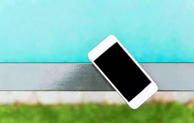 HomeKit-järjestelmää ohjataan Apple Home -sovelluksella Valkoinen älypuhelin
