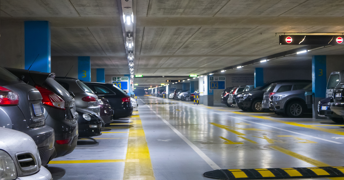Löydä käyttöösi sopiva autokamera – Autokameran lisäominaisuudet tekevät käytöstä helpompaa Edistyneiden autokameroiden ominaisuuksia ovat mm. WiFi-yhteys, GPS-paikannin, G-sensori ja näyttö