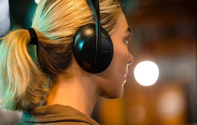 Bose Noise Cancelling Headphones 700 kuulokkeet (musta Bose Noise Cancelling Headphones 700 ‑kuulokkeet ja