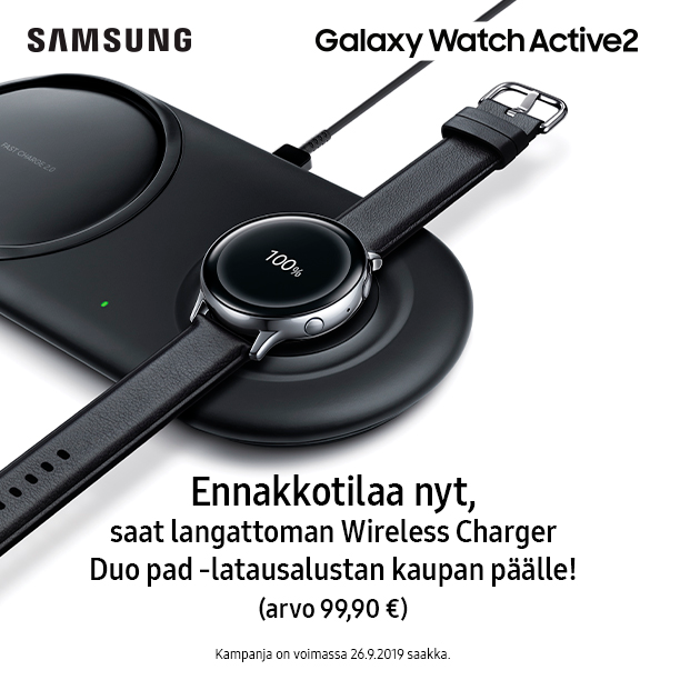 Samsung Galaxy Watch Active 2 Musta Samsung Galaxy Watch Active 2 -älykello langattomalla latausalustalla.