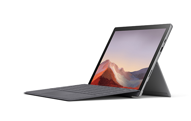 Surface Pro 7 toimii kannettavana Surface Pro 7 kannettavan tietokoneen tilassa