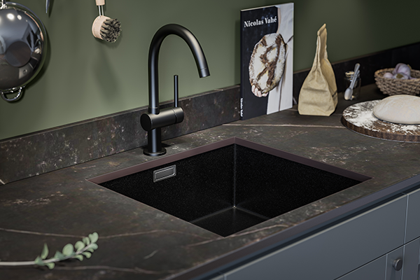 Näin remontoit keittiön, kun budjetti on yli 7000 euroa Epoq Steel Grey -keittiö
