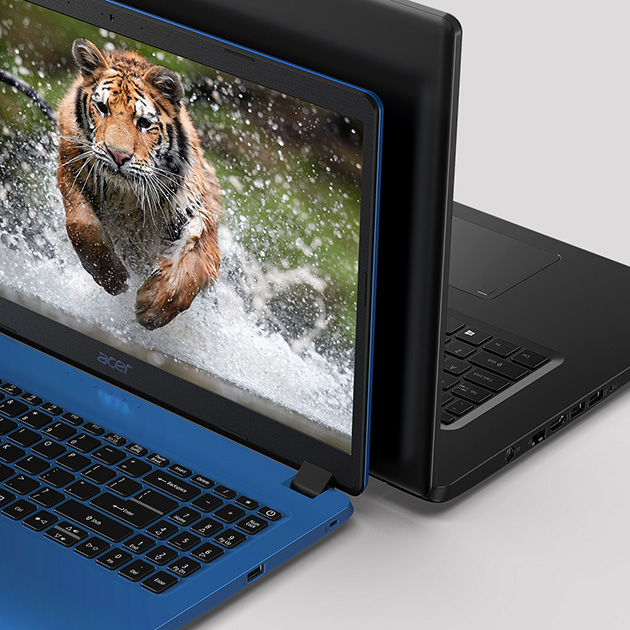 Liitäntä joka lähtöön To Acer Aspire 3 med ryggen mod hinanden
