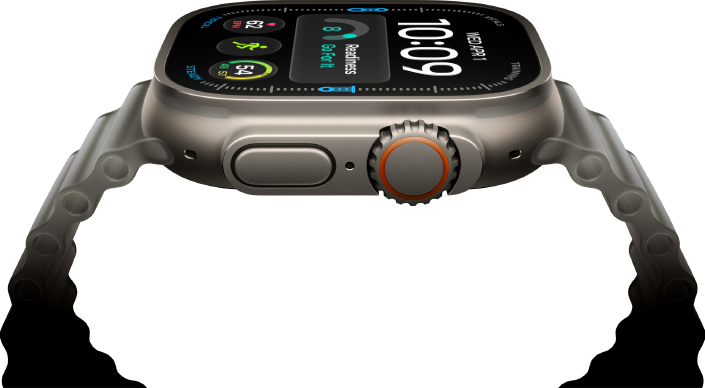 Apple Watch Ultra 4, titaanikuori, värinä luonnonvaalea, digitaalinen kellotaulu, komplikaatiot: valmius, syke, Treenit, lämpötila, näkymä oikeasta sivusta, Digital Crown, korotettu sivupainike, Ocean-ranneke, värinä kuultoharmaa