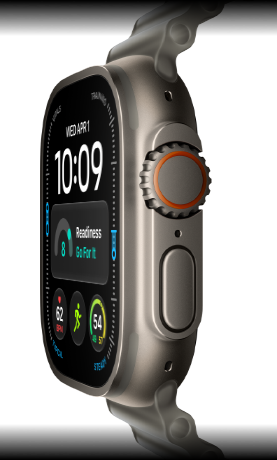 Apple Watch Ultra 4, titaanikuori, värinä luonnonvaalea, digitaalinen kellotaulu, komplikaatiot: valmius, syke, Treenit, lämpötila, näkymä oikeasta sivusta, Digital Crown, korotettu sivupainike, Ocean-ranneke, värinä kuultoharmaa