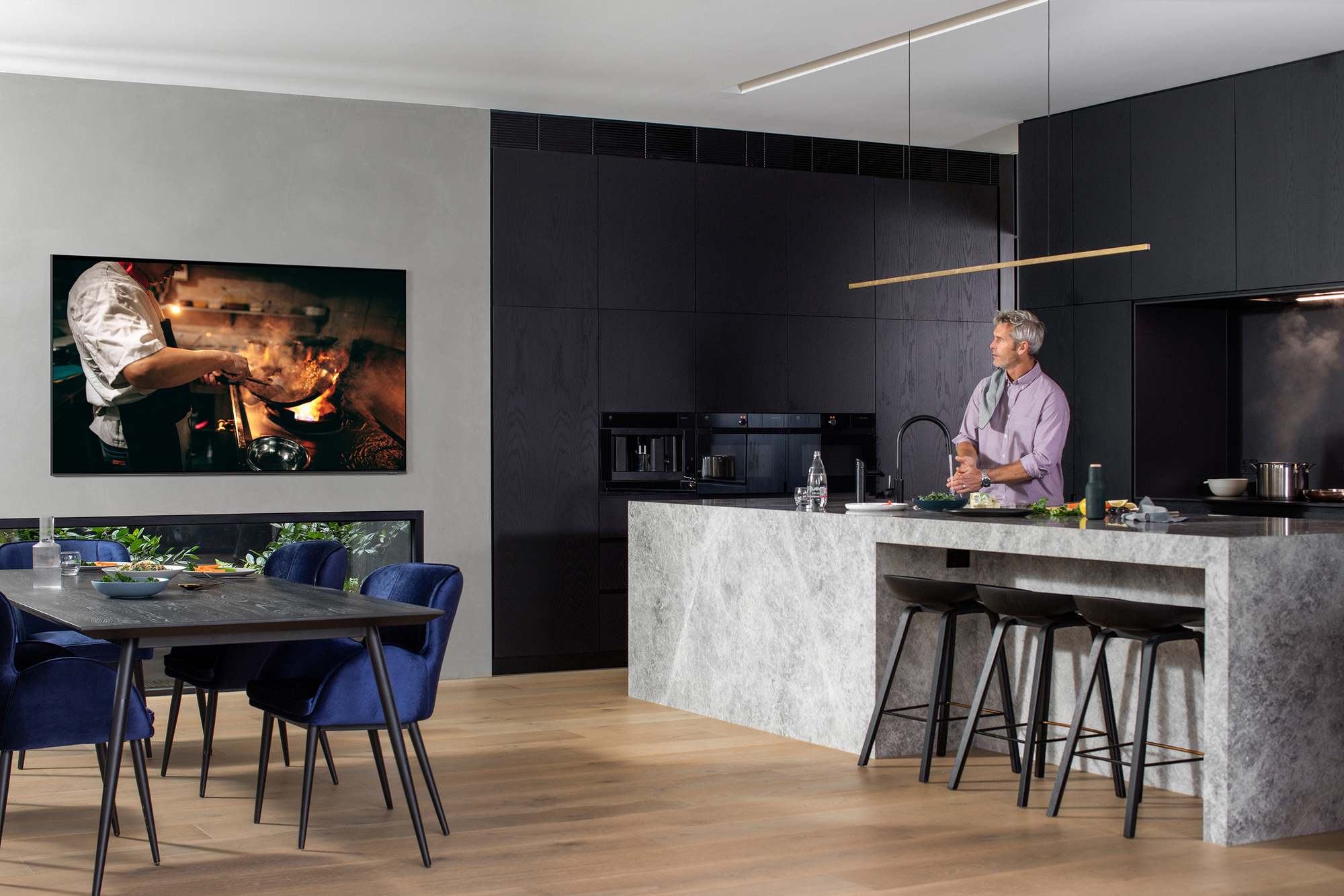 Samsung 82" Q800T 8K UHD QLED Smart TV QE82Q800TAT (2020)