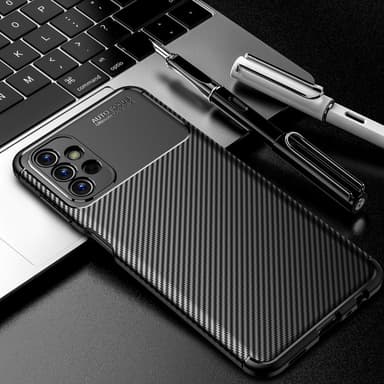 SKALO Samsung A13 4G Carbon Fiber TPU-suojakuori - Musta