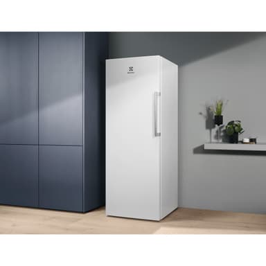 Electrolux jääkaappi LRB2DE33W