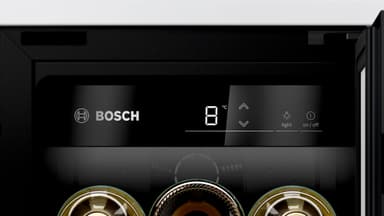 Bosch Viinin säilytys KUW20VHF0 (musta)
