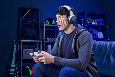 Razer Kaira Pro pelikuulokkeet