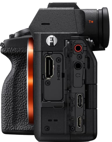 Sony Alpha A7 Mark IV digitaalinen järjestelmäkamera + 28-70 mm