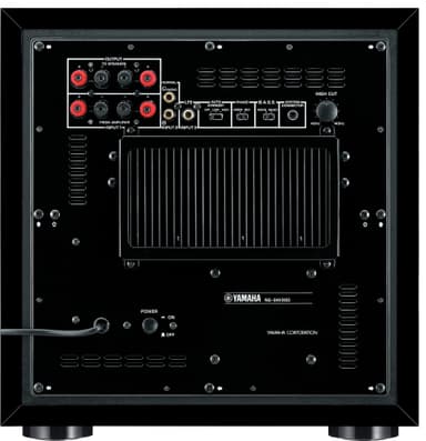 Yamaha NSSW 300 bassokaiutin (musta)