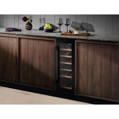Electrolux Viinikaappi EWUS020B5B (Lasi)
