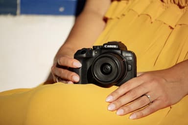 Canon EOS R10 peilitön kamera + RF-S 18-45mm IS STM objektiivi