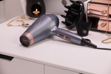 Remington Keratin Protect hiustenkuivaaja AC8820