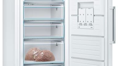 Bosch Serie 6 pakastin GSN58AWEV