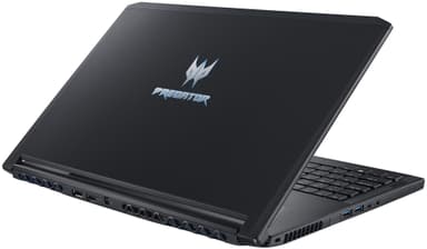 Predator Triton 700 15.6" pelikannettava