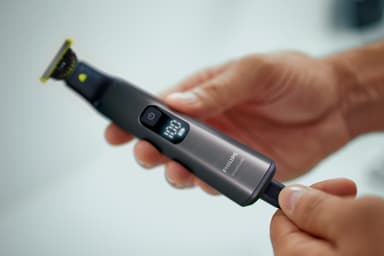 Philips OneBlade Pro 360 trimmeri kasvoille ja vartalolle QP6651/61