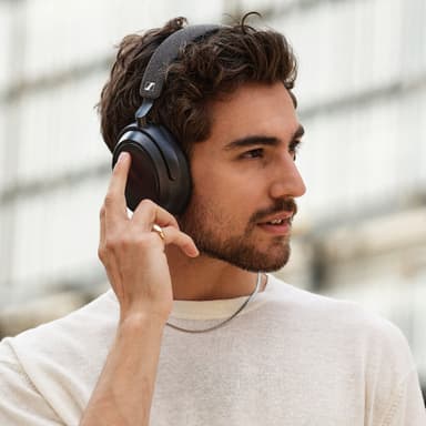 Sennheiser Momentum 4 langattomat around-ear kuulokkeet (musta)