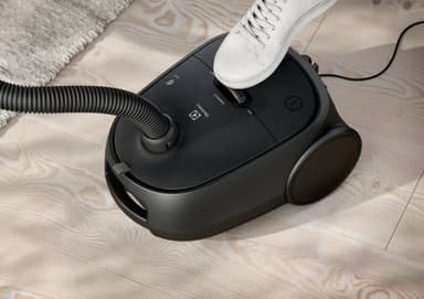 Electrolux Clean 600 Bagged pölynimuri EB61C1GG