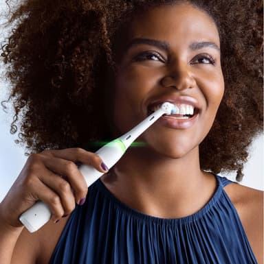 Oral-B iO 4s sähköhammasharja 414865 (valkoinen)