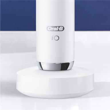 Oral-B iO 9s sähköhammasharja 408840 (valkoinen)