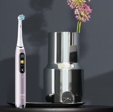 Oral-B iO 9 Limited Edition sähköhammasharja 431015 (ruusukvartsi)