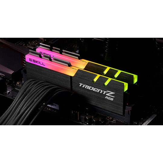 G.Skill Trident Z RGB F4-4600C19D-32GTZR muistimoduuli 32 GB 2 x 16 GB DDR4 4600 MHz