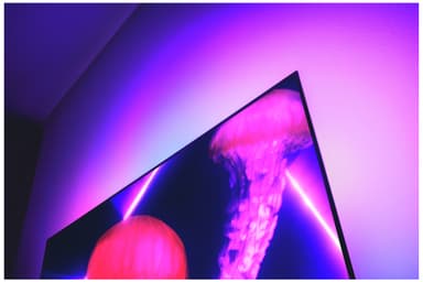 Philips 48” OLED807 4K OLED älytelevisio (2022)