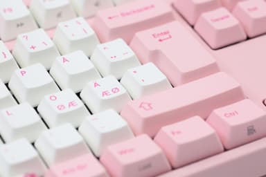 Varmilo VEA109 Sakura V2 Full-Size/Pink LED/USB-C/PBT/MX Brown
