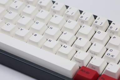 Varmilo VA69 Special Edition Black Plate TKL 65%/RGB LED/USB-C/PBT/MX Red