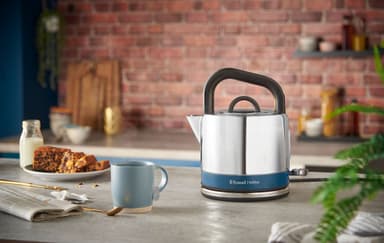 Russell Hobbs Distinctions vedenkeitin 26421-70 (sininen)