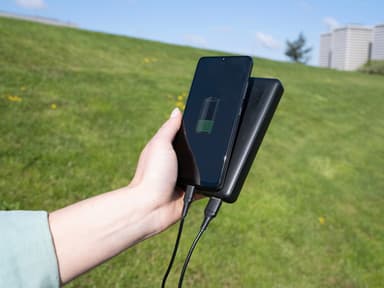 Trust Primo ECO 10,000 varavirtalähde