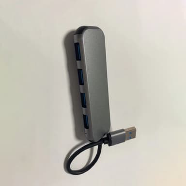 Usb3.0-keskitin Usb3.0-sovitin 4-porttinen erittäin ohut alumiiniseos Hopeanharmaa
