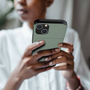 SKALO iPhone 14 Armor Suojakuori korttikotelo - Vihreä
