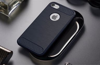 SKALO iPhone 7/8 Armor Carbon Iskunkestävä TPU suojakuori - Punainen