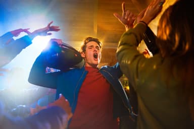 JBL Boombox langaton kaiutin (musta)