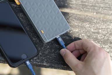 Xtorm FS 20W 10000 mAh varavirtalähde