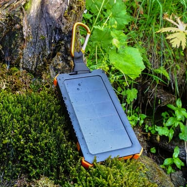 Xtorm Solar Charger 5000 varavirtalähde