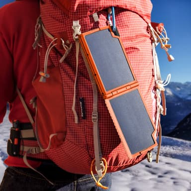 Xtorm Solar SuperCharger 10000 varavirtalähde