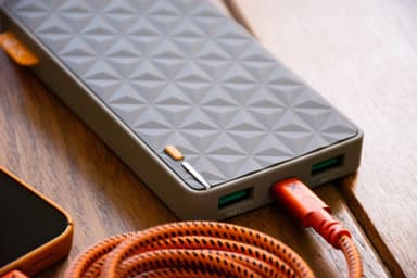 Xtorm FS 20W 10000 mAh varavirtalähde