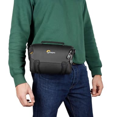 Lowepro Adventura SH 140 III kameralaukku (musta)