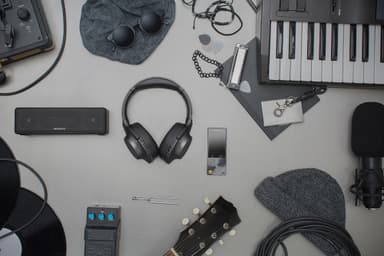 Sony MDR-100ABNB around-ear kuulokkeet (musta)