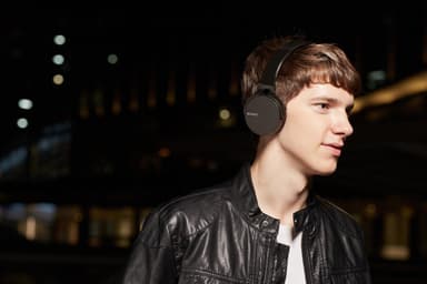 Sony MDR-XB650BT langattomat on-ear kuulokkeet (musta)