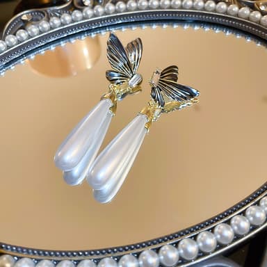 Vintage Butterfly Drops Faux Pearl -korvakorut 1 pari Monivärinen