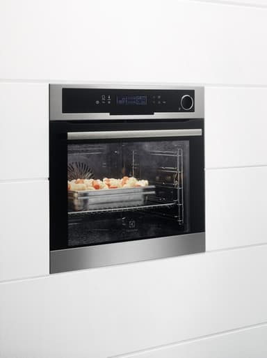 Electrolux höyryuuni OOS870NX