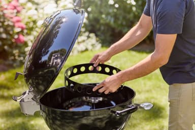 Weber Master-Touch GBS Premium E-5770 hiiligrilli 17301004