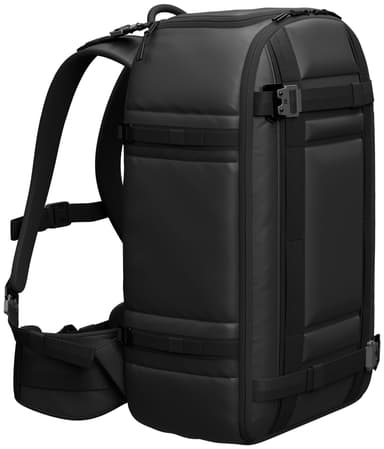 Db Ramverk Pro 32L reppu (musta)