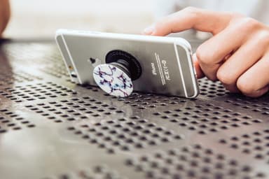 PopSockets älypuhelimen pidike (Golden Silence)