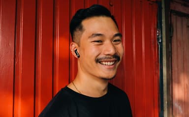 JBL Live Flex täysin langattomat in-ear kuulokkeet (musta)